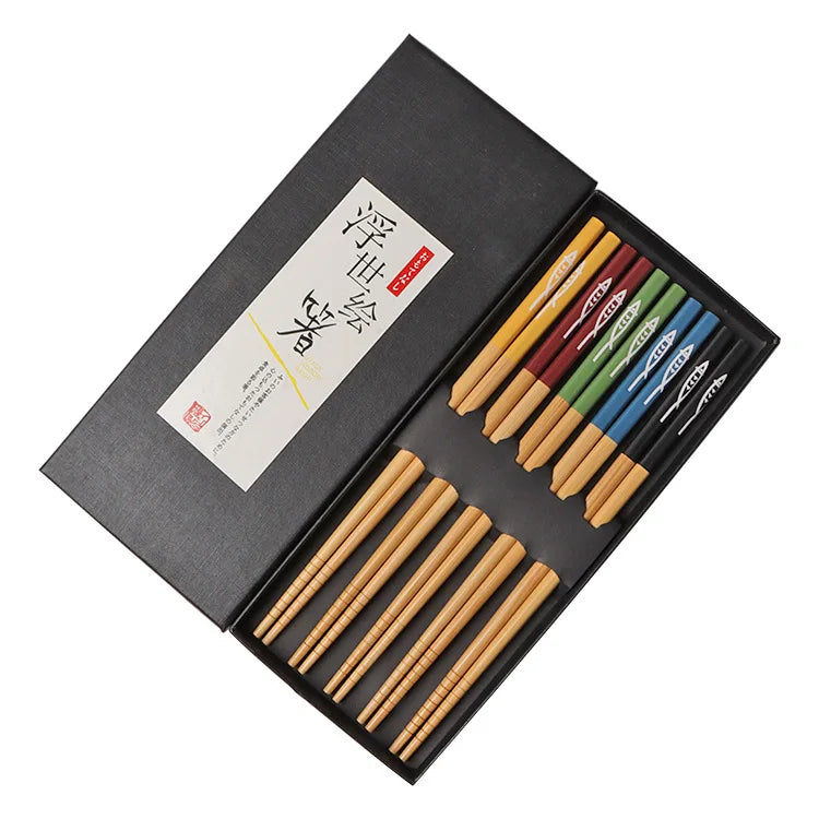Bamboo chopsticks set with assorted designs – 5 pairs